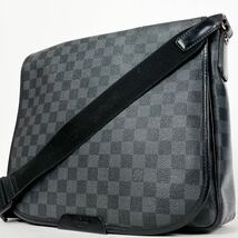 1円　LOUIS VUITTON ルイヴィトン ディストリクトMM ダミエ グラフィット メンズ ショルダーバッグ メッセンジャー ビジネス 黒色_画像1