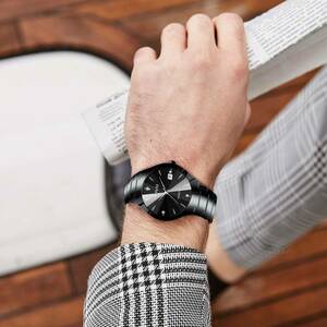 腕時計で稼ぐ方法　ノーブランド品でOK　安い素材をプラスすると速攻で売れる