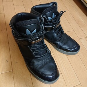 adidas ハイカットスニーカー 27cm