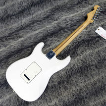 Fender Player Stratocaster Maple Fingerboard Polar White_画像9