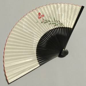 紙扇子 香木 花の絵 全長約19.5cm せんす センス 扇子 おおぎ 茶道具 和装 小物 日本製 　【4297】　【b】