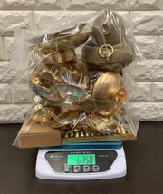 M　金メッキ　おまとめ　約6.7ｋｇ　金杯　升　縁起物　朱肉入れ　など　24KGP　BB②_画像7