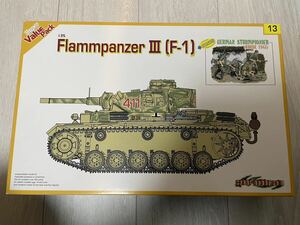 サイバーホビー 1/35 III号戦車 火炎放射型　（オレンジボックス）マジックトラック付 未組立品