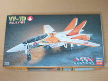 超時空要塞マクロス 1/72 VF-1D バルキリー ファイター　複座型　限定生産版 65755　長谷川製作所 ハセガワ Hasegawa プラモデル_画像1