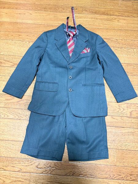 110cm フォーマルスーツ 半ズボン ジャケット ネクタイ 男の子 入学式 結婚式