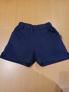  体育ズボン　ハーフパンツ　YUKI TORII　size100