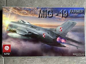 ＺＴＳ(ポーランド) 1/72 ミグ19 ファーマ ソ連空軍制空戦闘機 箱難 〒350円 定形外郵便(追跡補償なし)他