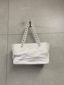 １円スタート！ CHANEL・シャネル　マトラッセステッチ　ホワイトバッグ・ショルダー　シリアルシール・Gカード