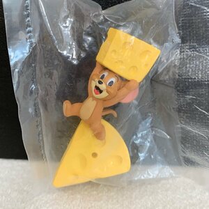 ＜未使用＞Jerry runs with cheese 「トムとジェリー LOVE CHEESEコレクション」フィギュア★サイズ約５cm〈wh