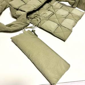 新品同様◇Bottega Veneta ボッテガヴェネタ パデットカセット ナイロンショルダーバッグ カーキ ユニセックスの画像6