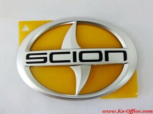 トヨタ ｉＱ 北米仕様 SCION ロゴ エンブレム バックドア用 サイズ約12cm×8cm