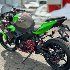 ●実働! Kawasaki カワサキ Ninja400 ニンジャ400 EX400G 2018年モデル カスタム アルマイト カーボンタンクガード 札幌発の画像6