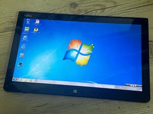 富士通 ARROWS Tab Q704/H [Core i5 4300U 1.9GHz/RAM:4GB/SSD:128GB/13インチ]Windows 7 タブレットPC動作品