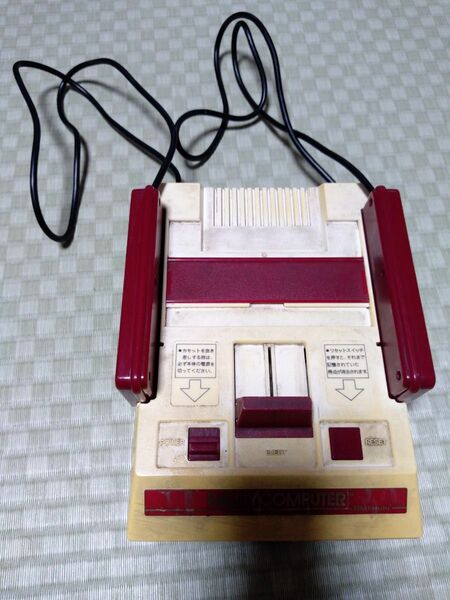 ファミコン本体 任天堂 Nintendo ファミリーコンピューター HVC-001 FC famicom