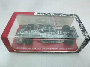 中国ショップ別注 Spark スパーク 1:43 F1 Alfa Romeo アルファロメオ C42 バルセロナテスト 2022 Zhou Guanyu 人形付 SP418 