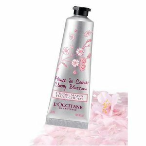 ★新品★ロクシタン(L'OCCITANE) チェリーブロッサム ソフトハンドクリーム　桜の花びらのようになめらかな手肌に整えるハンドクリーム。