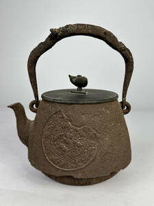 日本煎茶道具　鉄瓶　金龍堂　銅鏡文小鉄瓶　鉄壺　時代物　水漏れ無し　容量800ML