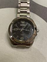 中古 メンズ男性 セイコー SEIKO デイデイト ブラック文字盤 SS ソーラークオーツ腕時計 V158-0AK0_画像1