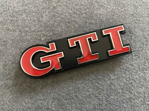 19★フォルクスワーゲンGTI 用　グリルバッジ フロント ロゴバッジ エンブレム グリルバッチ アクセサリー　金属製　マーカー　送料無料