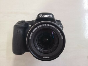 Canonキャノン製 デジタル一眼レフカメラEOS 80D ZOOM LENS EF-S 18-55mm の中古セットです