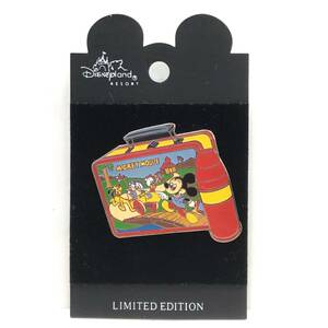 [グッズ] ディズニー「Disneyland Resort Limited Edition ピンバッジ：トランク型」 海外ディズニー ミッキー ピンバッチ コレクション
