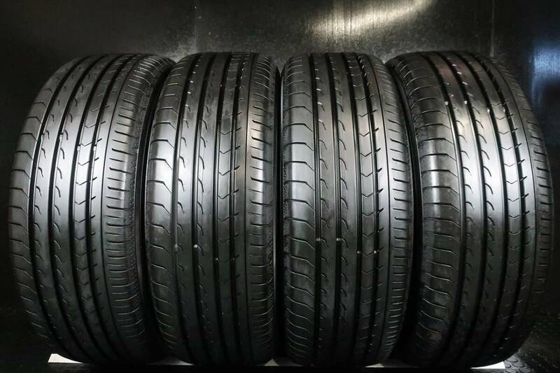 極上イボ付き 2022年製 国産 215/60R17 ヨコハマ ブルーアース -RV RV03 格安4本SET 迅速発送/手渡し 交換作業も可 安心のパンクチェック済