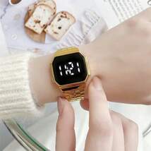 腕時計 レディース デジタル 女性用 スタイリッシュなスクエア型のタッチスクリーンスポーツ防水電子腕時計。ステンレス製ストラップ付_画像3