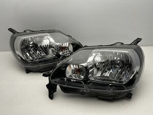  beautiful goods Toyota original NSP140 NCP141 Porte halogen head light headlamp left right set KOITO 52-258 (E159)