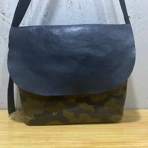  prompt decision * click post shipping *O3*o-s Lee. Mini shoulder bag * camouflage pattern × original leather 