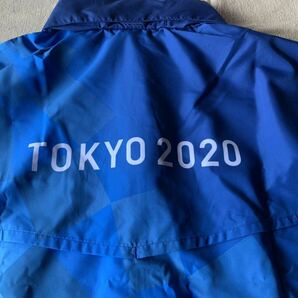 ★もうすぐ パリ五輪！新品未使用 袋入り 東京2020 OLYMPIC ユニフォームジャケット XLサイズ by ASICS フルジップの画像4