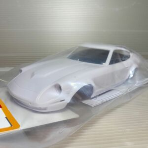  京商ミニッツ日産 フェアレディ 240ZG ホワイトボディセット （ホイール付/AWD） MZN217