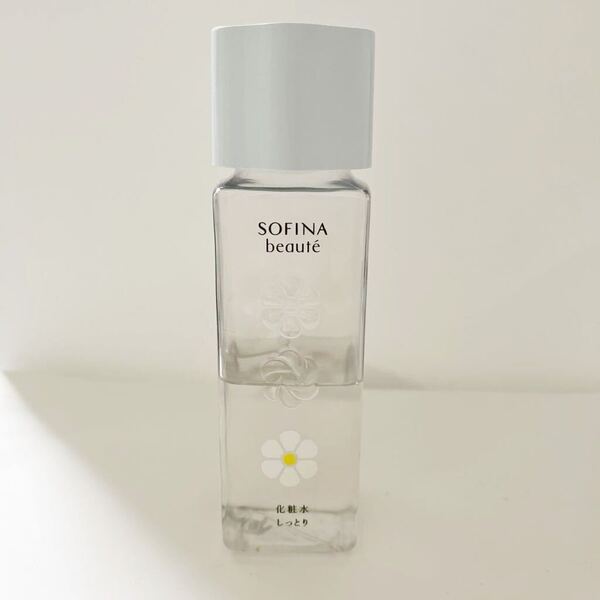 ソフィーナ ボーテ / 化粧水 しっとり・つめかえ対応ボトル・140ml・定価2860円