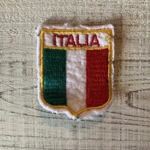 【5.5㎝×4.5㎝】イタリア国旗 フェルト×刺繍ワッペン 白■ビンテージ オールド レトロ ヨーロッパ古着 雑貨 パッチ ITALIA