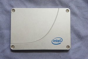 インテル Intel SSD 335 Series 240GB MLC 2.5inch 9.5mm●SSDSC2CT240A4K5●中古