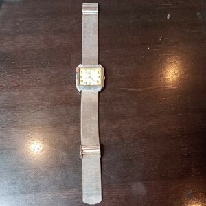 #T4　腕時計 セイコー SEIKO　動作未確認 アンティーク　ローマ数字　金属ベルト　シルバー　SILVER