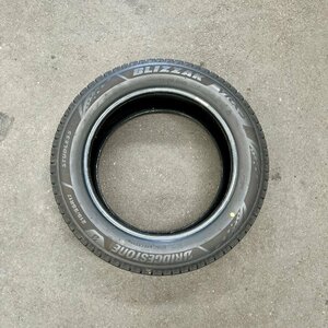 スタッドレスタイヤ1本　BRIDGESTONE BLIZZAK VRX3(ブリヂストン ブリザック)　215/55R17　2021年製　3/5ミリ