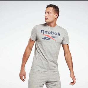 新品 Reebok リーボック Tシャツ　グレー