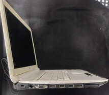 ★☆FUJITSU 富士通 LIFEBOOK AH53/C FMVA53CW パソコン ノートPC core i3 メモリ4GB HDD640GB 充電器付 通電確認済 #2206☆★_画像4