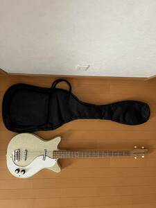 ダンエレクトロ　ベース　Danelectro 　59DC