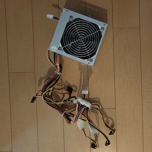 ジャンク　EVER GREEN PC ATX電源 550W LW-6550H-5 FAN CONTROLLED ATX12V