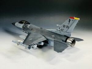 【完成品】タミヤ 1/32 F-16CJ 