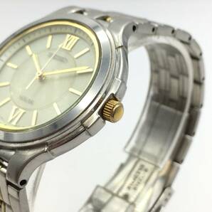 ○I12-337 SEIKO/セイコー SOLAR 3針 メンズ ソーラー 腕時計 V181-0AK0 不動ジャンク品の画像4