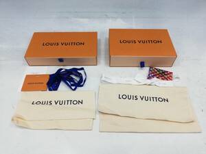 Q-1153　LOUIS VUITTON/ルイヴィトン　空箱/保存袋　ポシェット・アクセソワール/ジッピーウォレット等　クリスマス　2点まとめ【中古品】