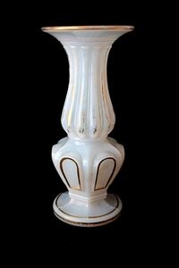 アンティーク フランス バカラ パテドリズ オパーリングラス 花瓶 1845-1870