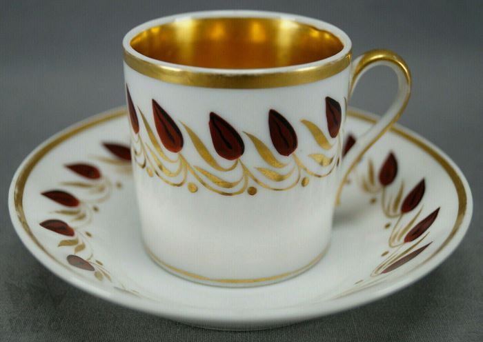 Old Paris pintado a mano rojo marrón flor bud oro taza de café y platillo alrededor de 1800, antiguo, recopilación, bienes varios, otros