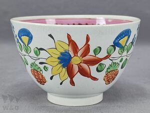 イギリスハンドエナメル赤青花イチゴティーボウル C. 1800-1820