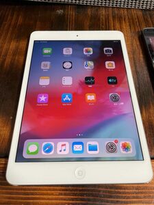 Apple iPad mini 2 16GB Wi-Fiモデル 白 ホワイト