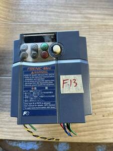 F13 富士電機 インバーター FRN2.2C1S-2J 2.2KW 動作確認済み