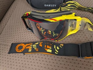 OAKLEY　オークリー　ゴーグル　エアブレイク　スモークレンズ　新品変えベルト付き　エンデューロ　モトクロス