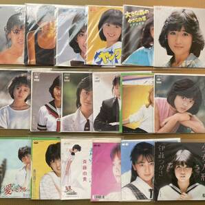 EP レコード 80年代 アイドル まとめて 42枚 岡田有希子 河合奈保子 三田寛子 斉藤由貴 中山美穂 酒井法子 松本典子 荻野目洋子 成清加奈子の画像2